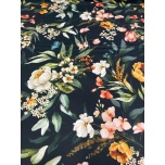 Puuvillasatiin prinditud 2,4m mustal lillekimbud.